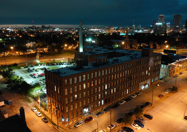 https://www.soulardmarketloft.com/uploads/images/images/639x450h/425143/DJI_0326.jpg